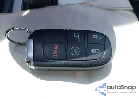 2014 Jeep Grand Cherokee Overland из США, поврежденный, VIN 1C4RJFCG9EC329429